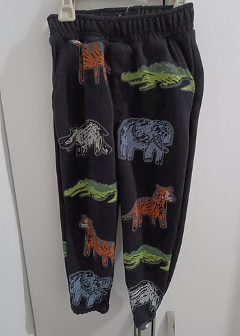 Desenli Erkek Çocuk Sweatshirt ve pantolon - Görsel 2