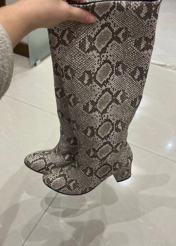 Yılan Desenli topuklu çizme - Görsel 6