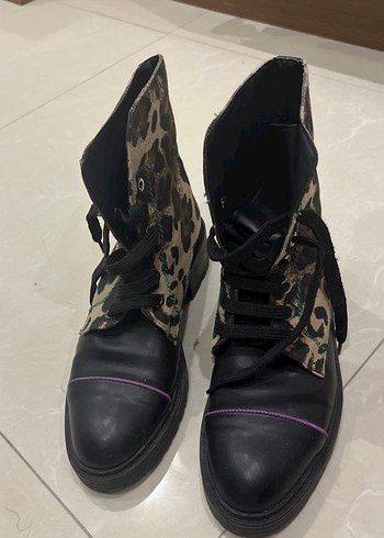 Leopar Desenli bot - Görsel 3