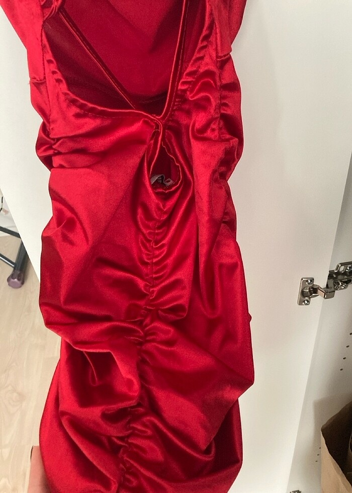 Saten Sırt Dekolteli Elbsie - Görsel 3