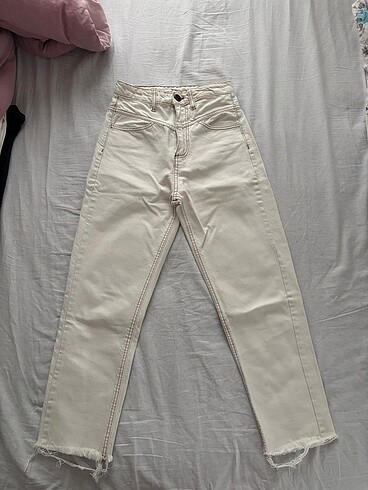 stradivarius mom jean