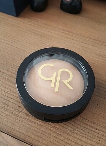 Golden Rose Mineral Terracotta Powder 03 Pudra