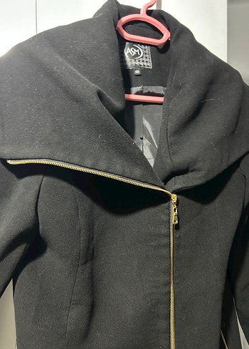 Siyah Fermuarlı Kadın Kaban - Görsel 3