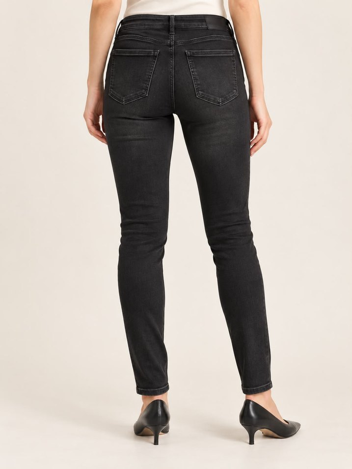 Mavi Gold serisi Siyah Dar Kesim Denim Jean — görsel 2/8
