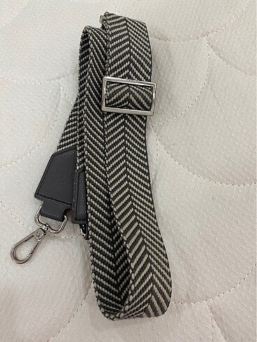 Zara çanta askısı