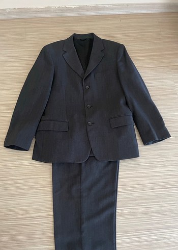 Gri Düğmeli Erkek Takım Elbise - Görsel 2