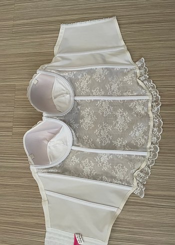 Magıc Form İşlemeli Beyaz Mini Büstiyer - Görsel 3