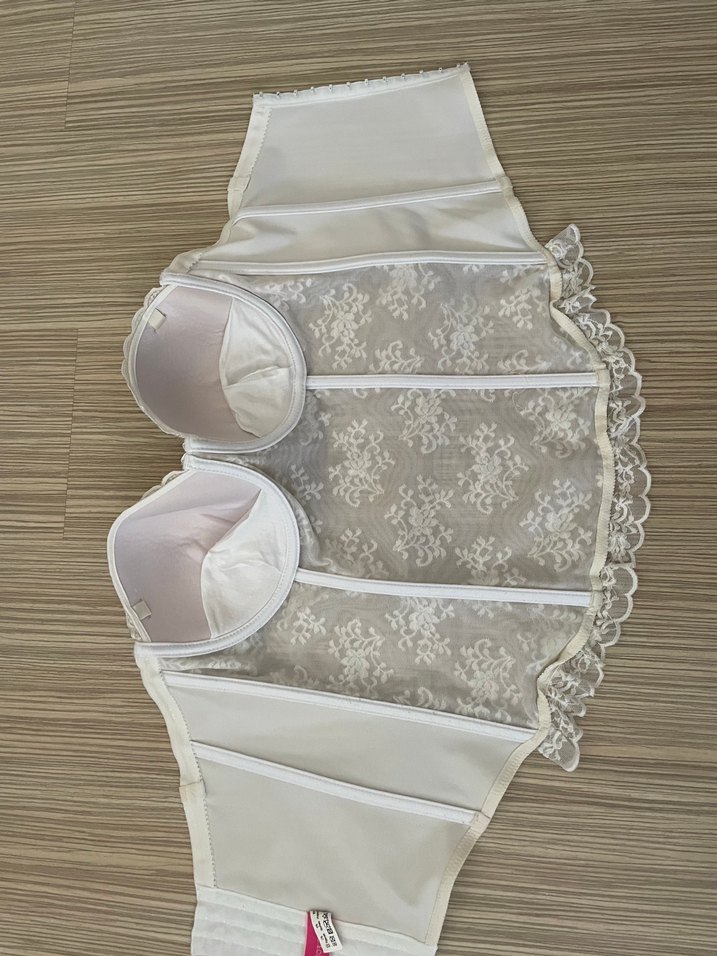 Magıc Form İşlemeli Beyaz Mini Büstiyer - Görsel 3