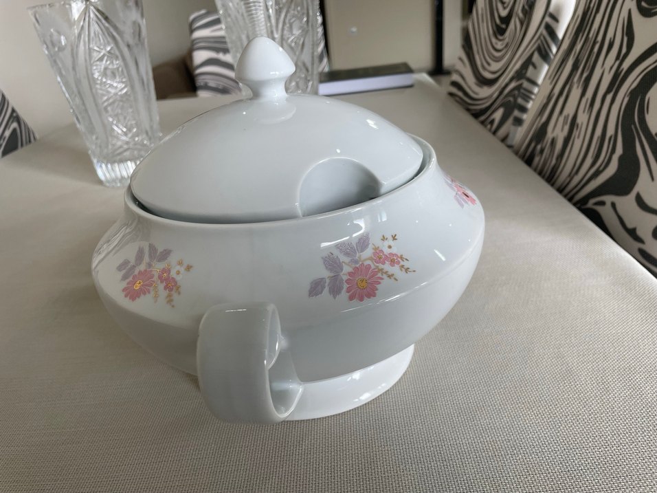 Pastel Çiçek Desenli Beyaz Porselen Tencere - Görsel 3