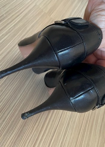 Klasik Siyah Tokalı Stiletto Yılan Derisi Desenli - Görsel 7