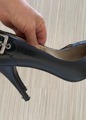 Klasik Siyah Tokalı Stiletto Yılan Derisi Desenli - Görsel 6