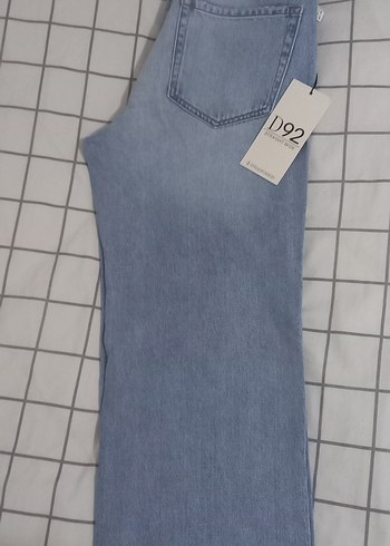 Stradivarius D92 Straight Wide Jean