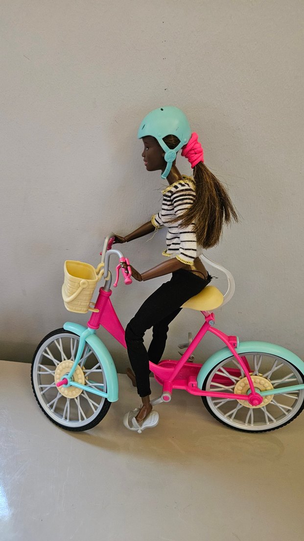 Barbie bisikleti + kask - Görsel 2