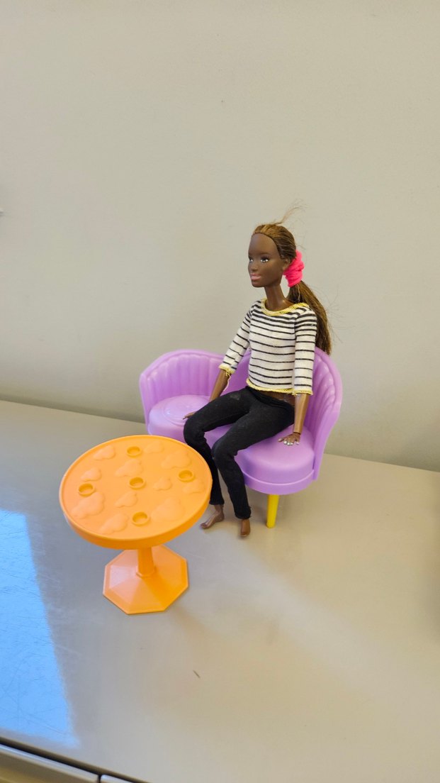 Barbie koltuk ve masa - Görsel 2