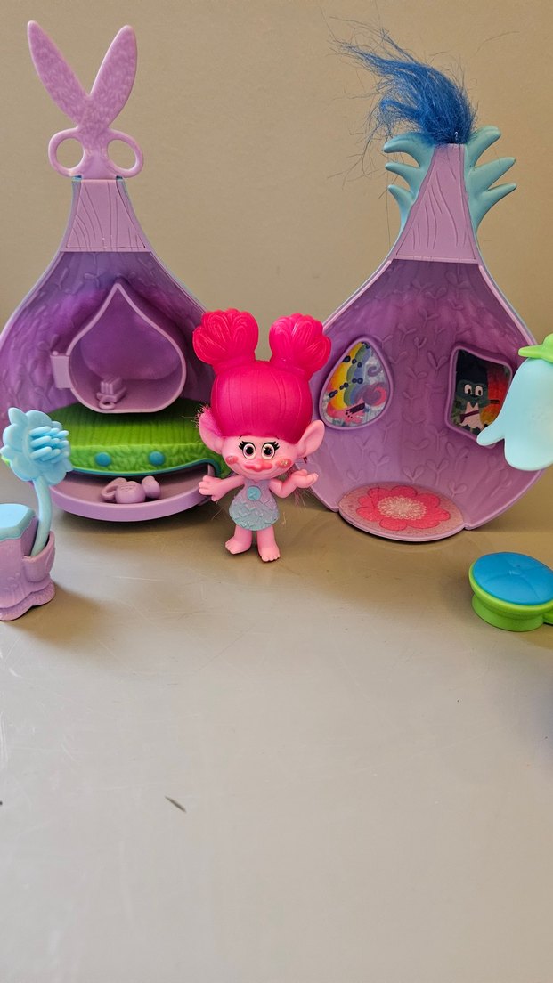 Hasbro Troys Poppy Güzellik salonu - Görsel 3