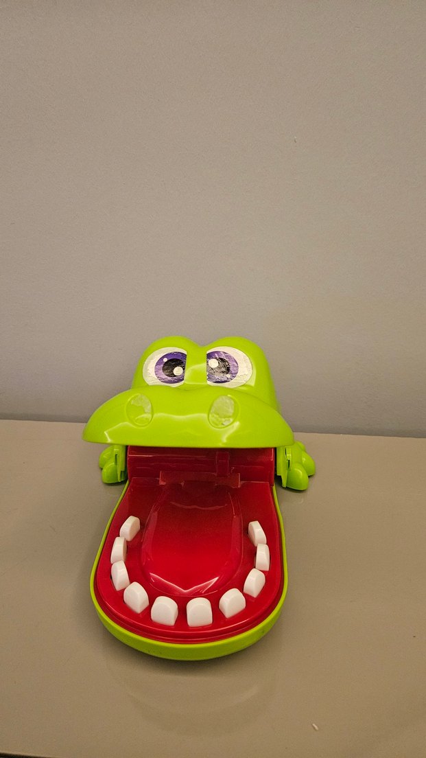 Hasbro timsah oyuncak - Görsel 4