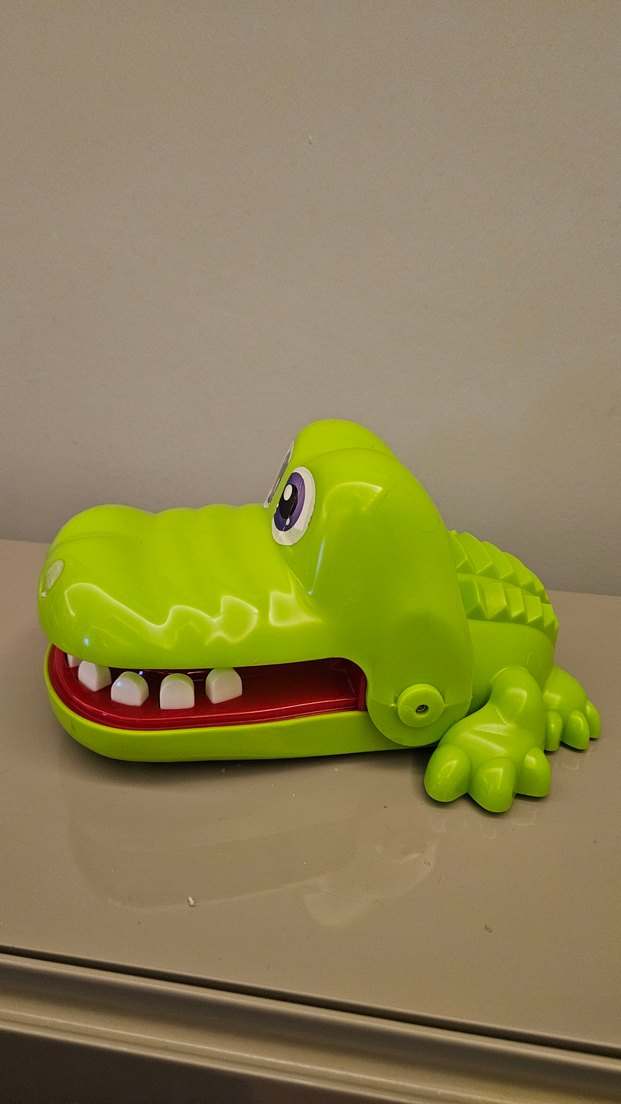 Hasbro timsah oyuncak - Görsel 2