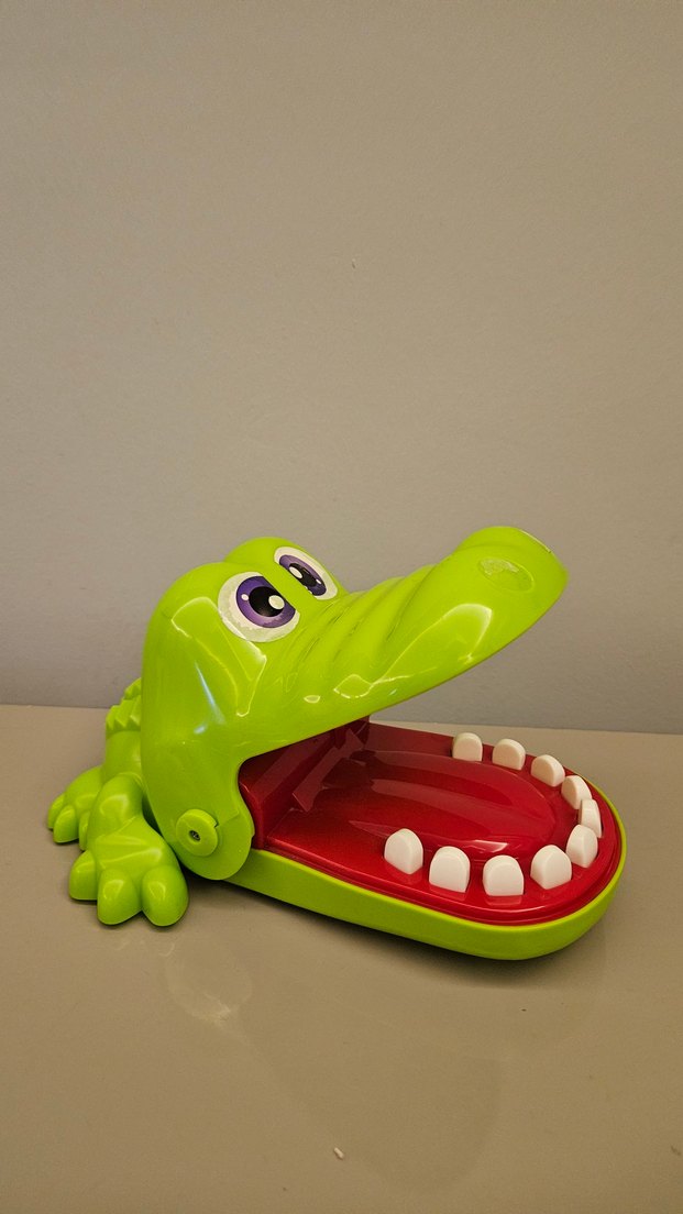 Hasbro timsah oyuncak - Görsel 5