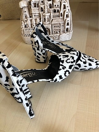 36 Beden Zebra topuklu