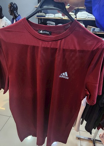 Adidas ürünü