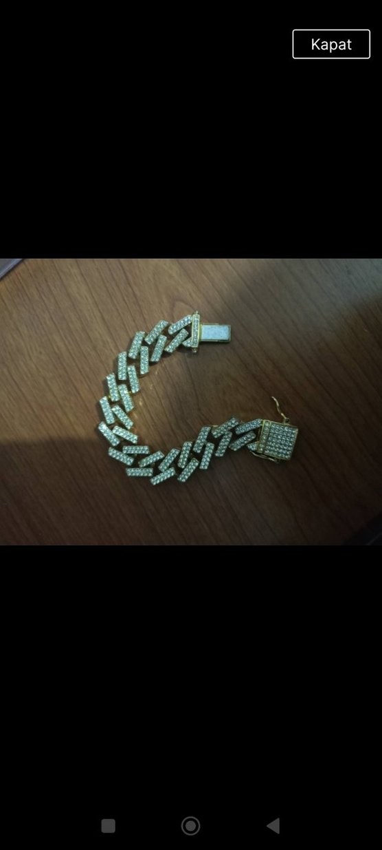 Zincir Detaylı Altın Renkli Bileklik - Görsel 4