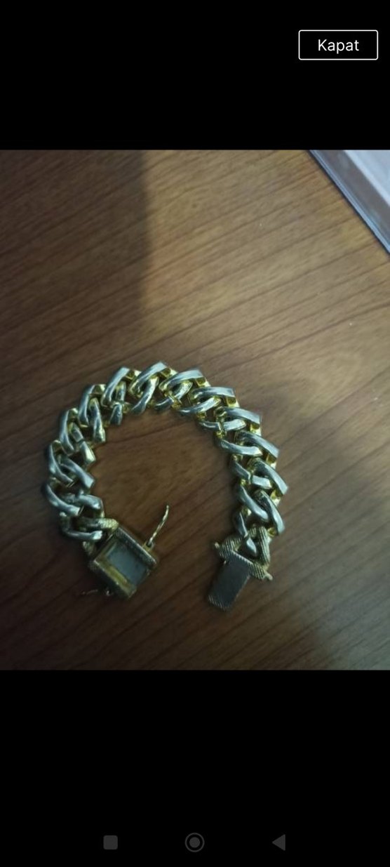 Zincir Detaylı Altın Renkli Bileklik - Görsel 3