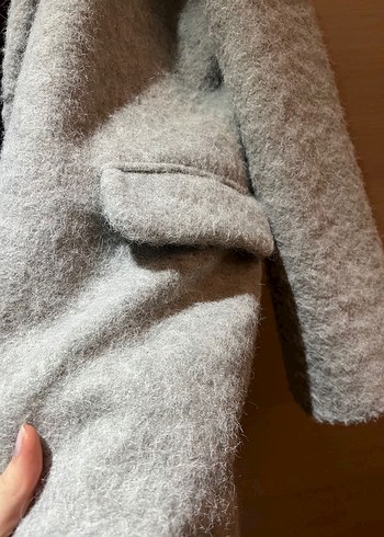 Gri Midi Boy Kadın Kaban Peluş Detaylı - Görsel 3