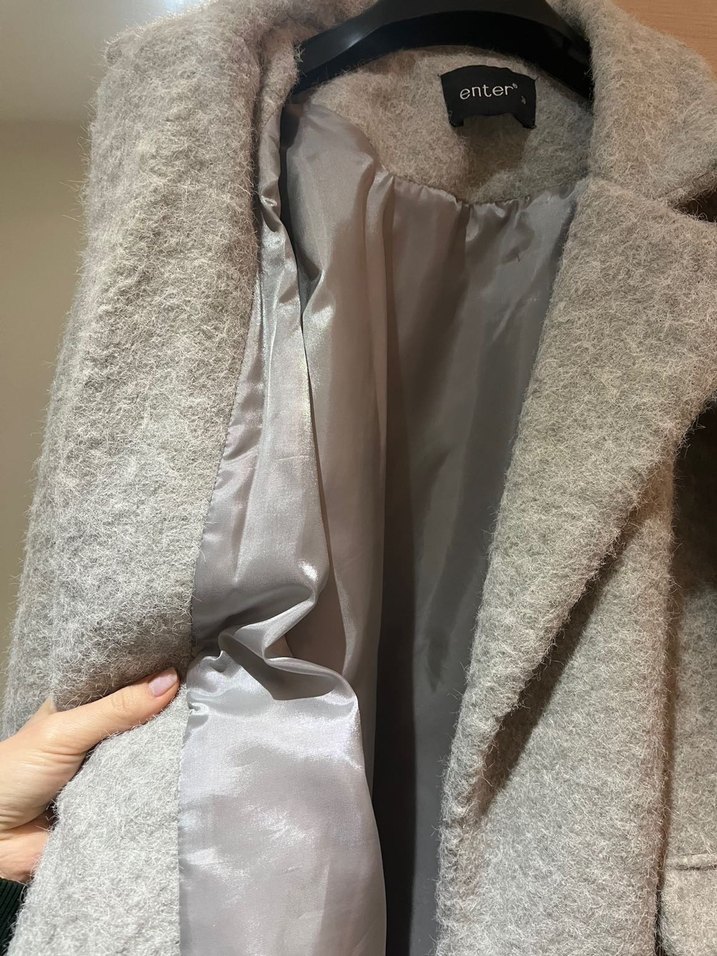 Gri Midi Boy Kadın Kaban Peluş Detaylı - Görsel 5