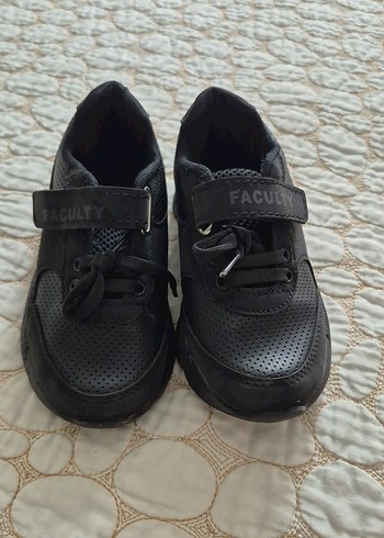 Erkek Çocuk Siyah Cırtlı Sneakers