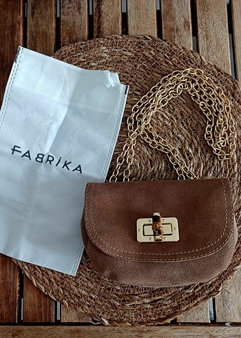 Fabrika Marka Siklik Ve Zarafet Kahverengi Suet Mini Canta