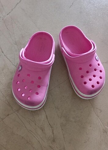 30 Beden pembe Renk Orjinal az kullanilmis 12 numara crocs