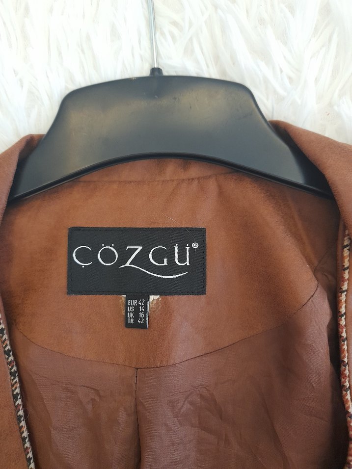 Cozgu Kahverengi Deri Ceket  Şıklık ve Rahatlık Bir Arada — görsel 2/9