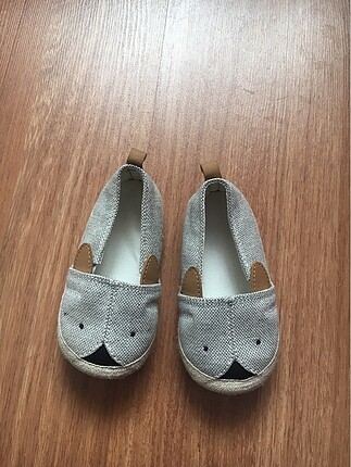Bebek ayakkabı