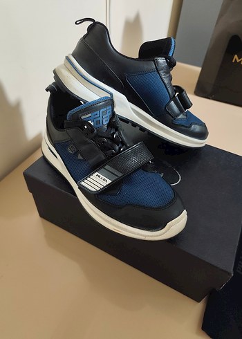 Prada Sehir Stiline Modern Siyah Bordo Sneaker