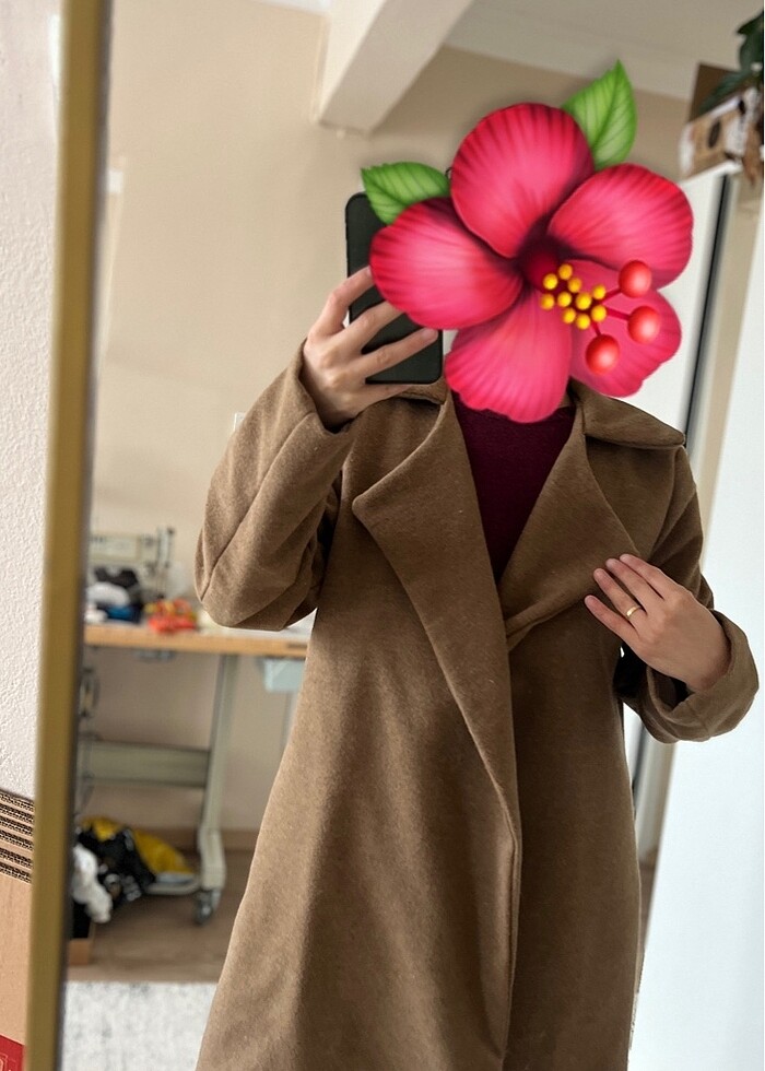 diktirdiğim telalı astarlı manto. Hiç giymedim ceplidir - Görsel 3