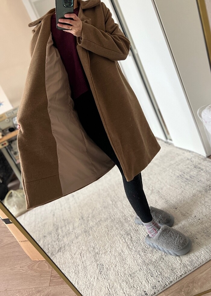 diktirdiğim telalı astarlı manto. Hiç giymedim ceplidir - Görsel 5