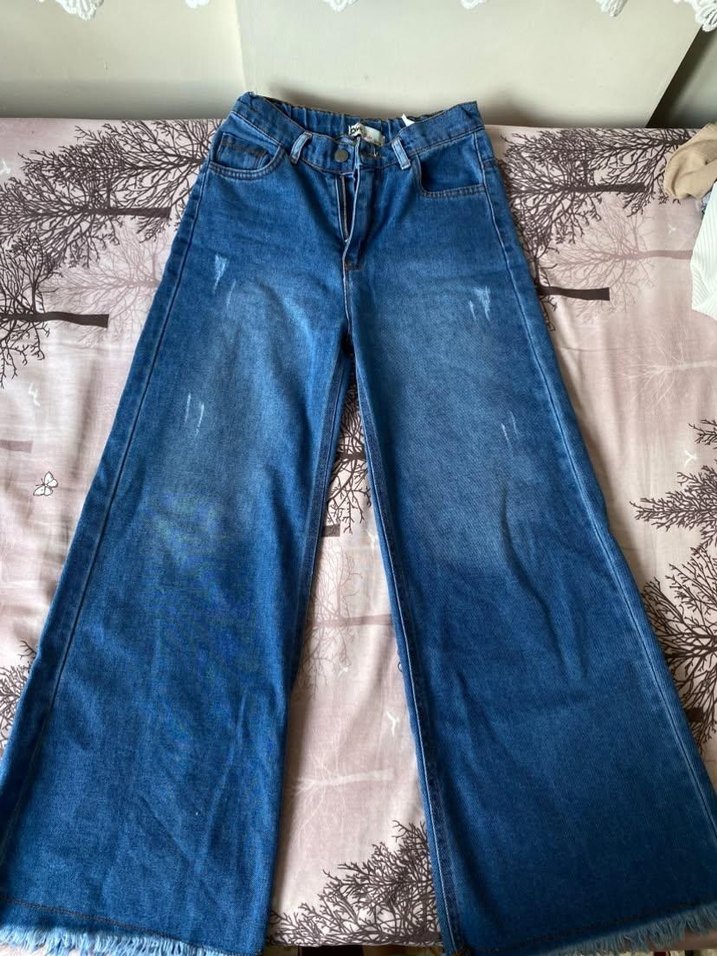 Tokalı Geniş Paça Midi Kadın Kot Pantolon — görsel 2/4