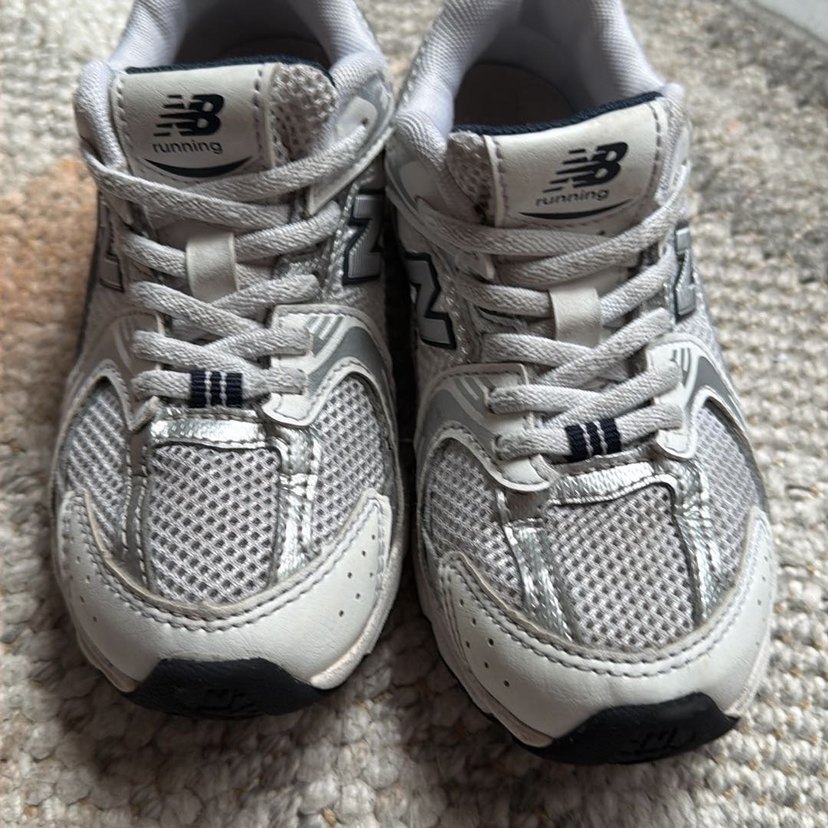 New Balance Beyaz Gri Spor Ayakkabı - Görsel 2