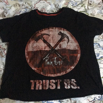 Diğer Pink Floyd baskılı tişört