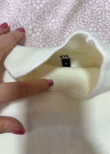 Beyaz Boğazlı Kadın Triko Kazak - Görsel 2