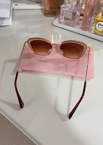 Stradivarius güneş gözlüğü - Görsel 3