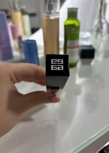 Givenchy Prisme Libre Kapatıcı - Açık Bej - Görsel 4