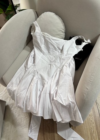Beyaz elbise - Görsel 3