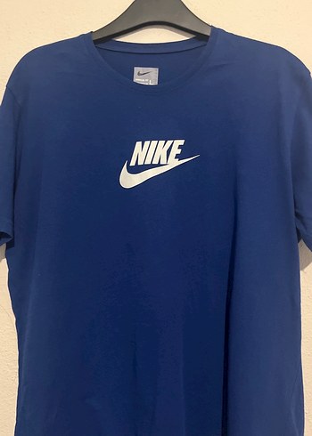 Nike Lacivert Logo Tisort