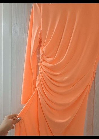 Turuncu Drapeli Uzun Kollu Elbise - Görsel 3