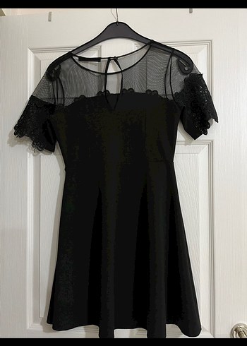 Dantel Detaylı Siyah Midi Elbise - Görsel 4