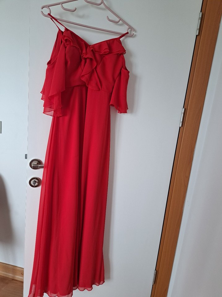 Kırmızı elbise - Görsel 2