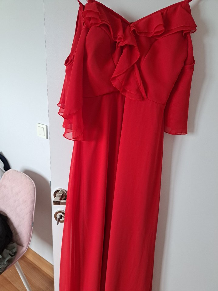 Kırmızı elbise - Görsel 5