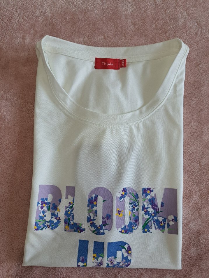 Beyaz Baskılı Kısa Kollu Kadın Tişört - Görsel 3