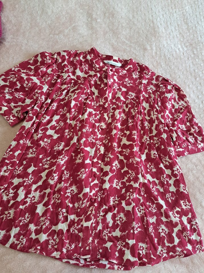 pembe Desenli Pamuklu Düğmeli Bluz - Görsel 2